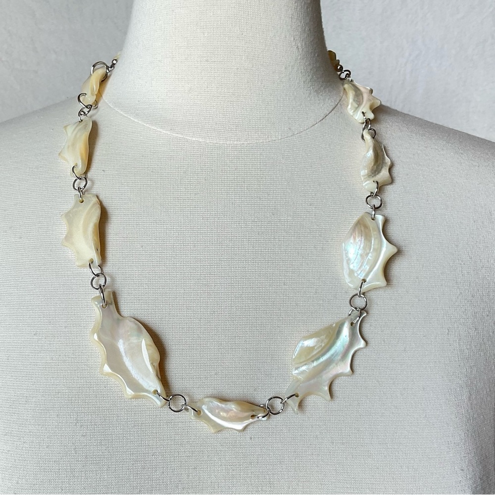 Vtg Carved Mother of Pearl Necklace, BoHo, Statement Necklace, Iridescent White
